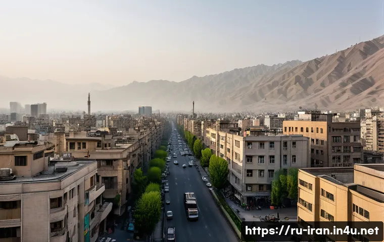 이란 사건과 사고 - **Tehran's Urban Haze and Resilience:** A sprawling, dense urban landscape of Tehran during a busy d...